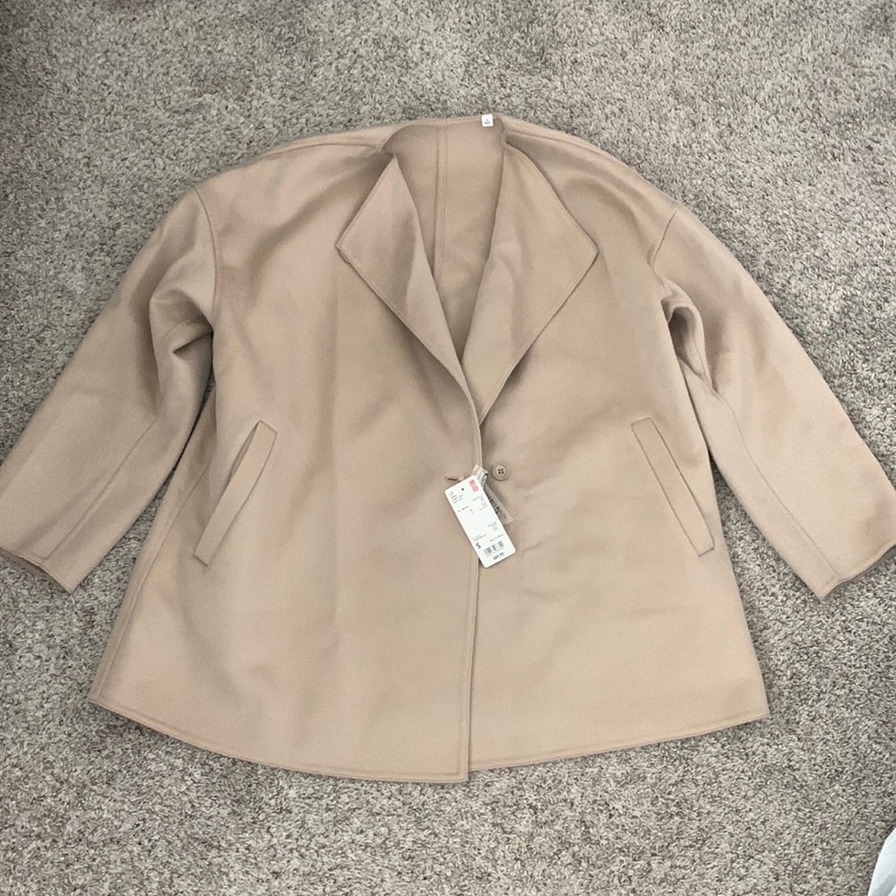 NWT UNIQLO double face short coat